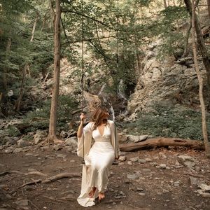 Shona Joy Size 6 La Lune backless maxi dress in ivory.